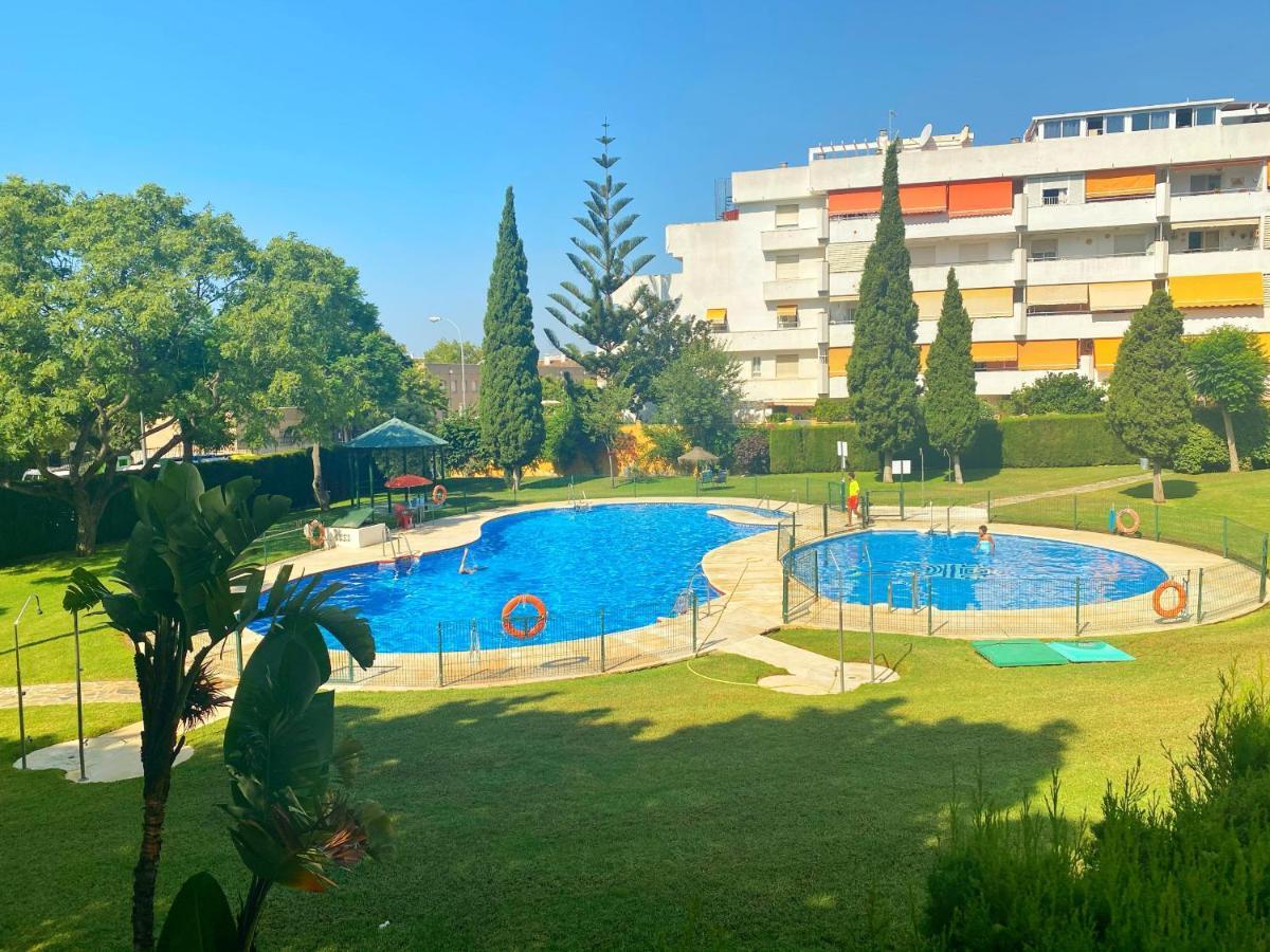 797 Holiday Rentals - Piso Para 4 Con Amplia Terraza Al Jardin Y Al Mar Benalmádena Buitenkant foto