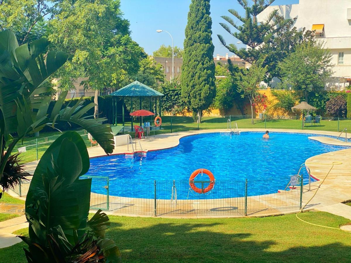 797 Holiday Rentals - Piso Para 4 Con Amplia Terraza Al Jardin Y Al Mar Benalmádena Buitenkant foto